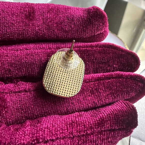 Zara retro pearl 
Red and gold Earrings - Picture 11 of 11